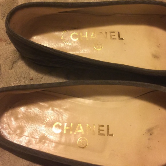 COPY - 💯Authentic CHANEL Flats - Picture 3 of 4